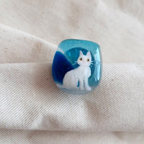 青い夜の白猫ポニーフック