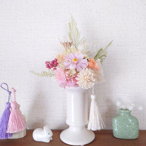 お供え・仏花…ブーケタイプ（花器付）（タッセル別売）／ピンク系