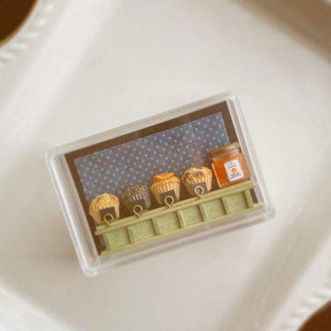 カップケーキのミニディスプレイ(よもぎいろ)