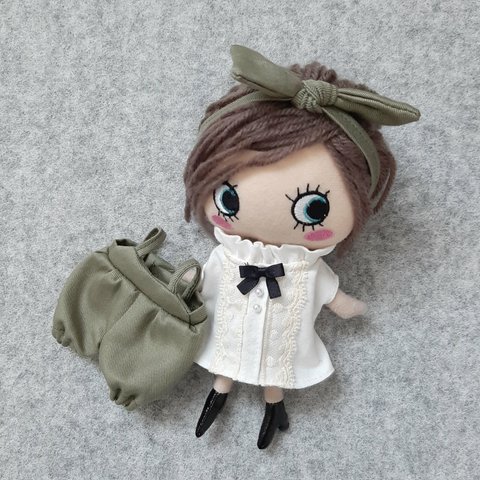 イーマリーちゃんサイズのお洋服　モスグリーンサロペットのセット