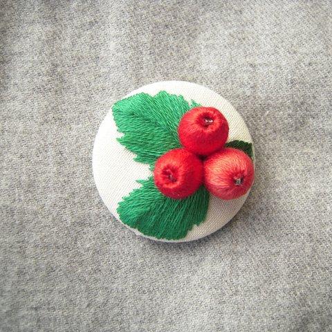 柊の刺繍ブローチ_#330_ English holly brooch