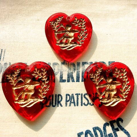 【1コずつ販売】vintage  west germany Heart♡ Intaglio 30×28㎜ ペンダントトップ キューピッド ガーネットレッド/ブロンズ