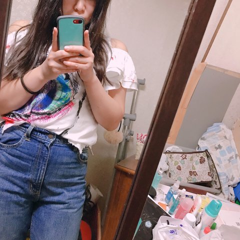 ねこのめ 肩出しTシャツ