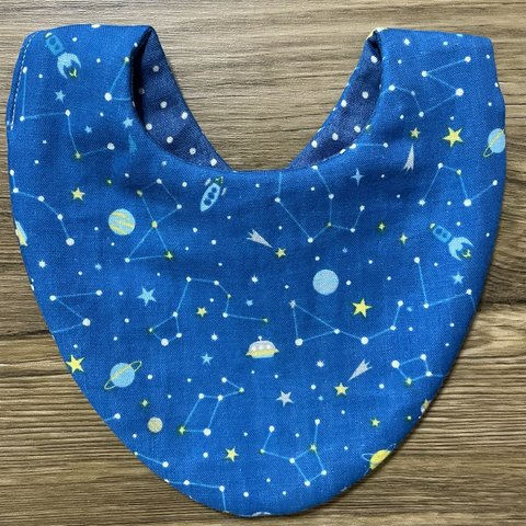 首周り大きめスタイ★宇宙