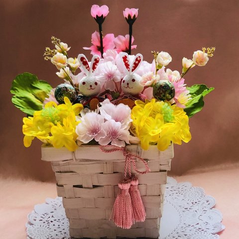 送料無料　ひな祭りフラワーアレンジメント　桜　桃　菜の花　ピンクのタッセル
