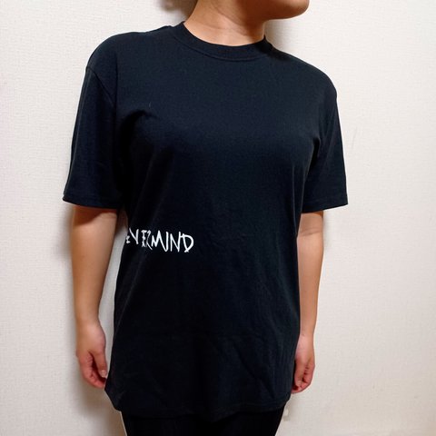 【NEVERMIND  Tシャツ】黒