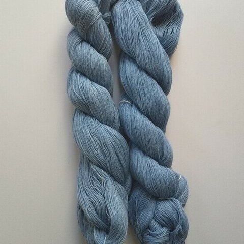 再販　刺し子糸、編み物、織物にも♪草木染め糸　インド藍染　20/2　綿　コットン　薄め　