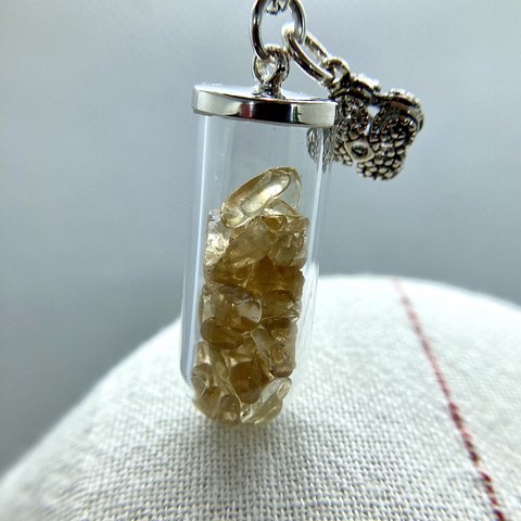 シトリン(黄水晶)細石のネックレス
