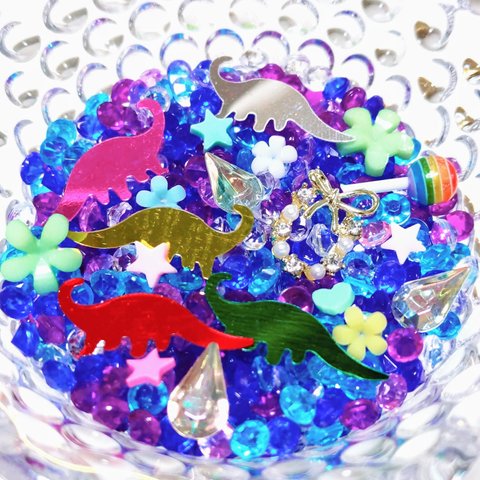 封入パーツセット　レジン　シャカシャカ　ネイル