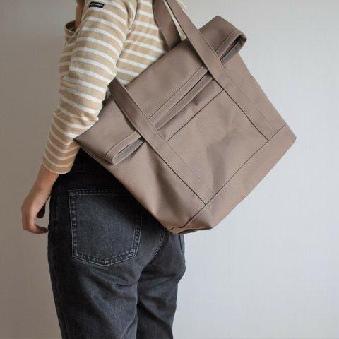 BEND TOTE BAG (マットブラウン)