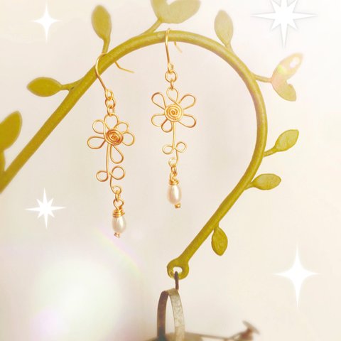 ワイヤー フラワー＆淡水パール ワイヤーアート ピアス