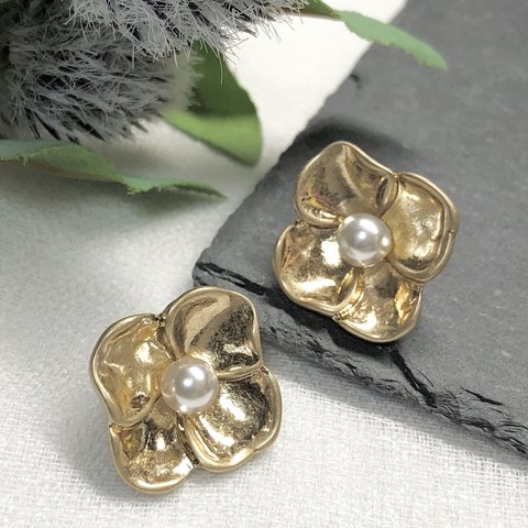 フラワー　お花　ピアス