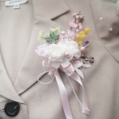 春のコサージュ🌸ミモザMimosa　Corsage　薔薇　桃　真珠スプレイ　結婚式　入学b入園　卒業　和リボン他