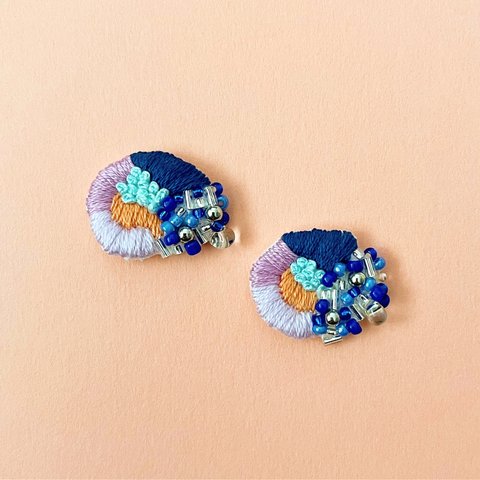 petit刺繍ピアス