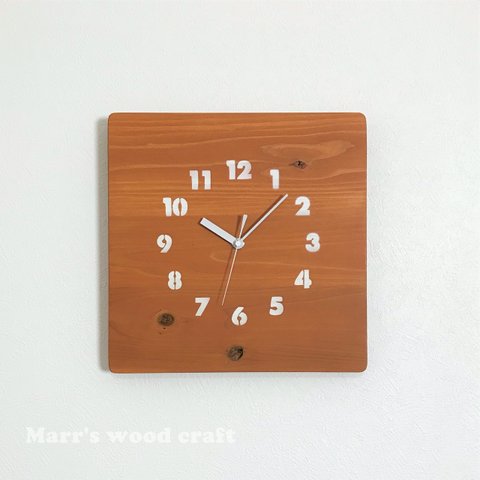 国産杉の時計　シンプルな木製壁掛け時計　ライトブラウン　1点限り
