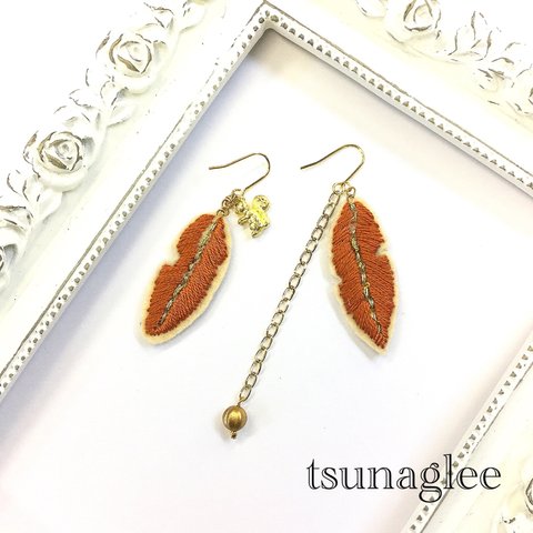 【094】木の葉の刺繍ピアス