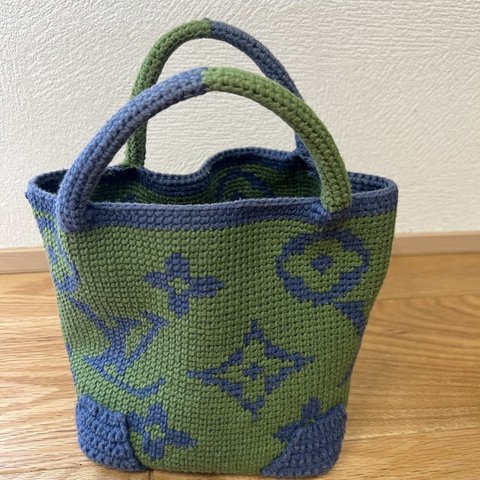 かぎ針編み物　ハンドメイド　ハンドバッグ　緑青　四角形15㎝×15㎝ 使用済み