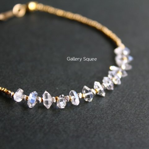 【再販】Herkimer Diamond Quartz + Karen Vermeilの華奢ブレスレット