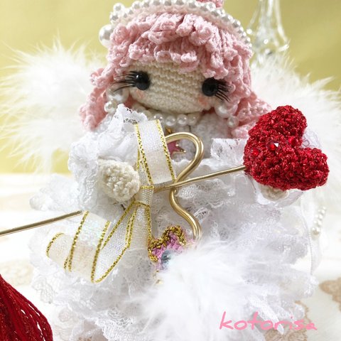 レース編みで作った天使のお人形　エンジェルドール　doll クリスマス　クリスマスの天使　あみぐるみ　編みぐるみ　レース編み　ぬいぐるみ