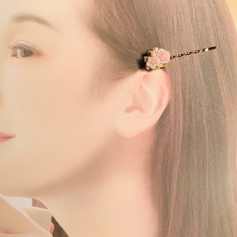 桃色 薔薇 の ヘアピン ブーケ