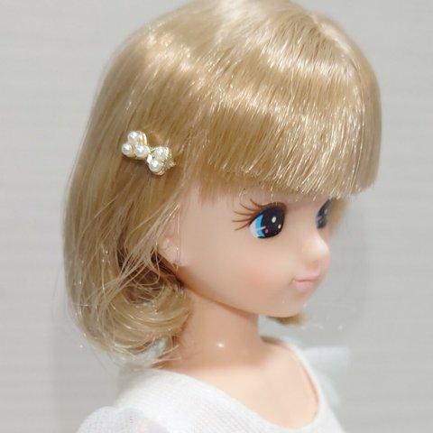 241リカちゃん プチリボンヘアピン（白パール・ゴールド）゜0710