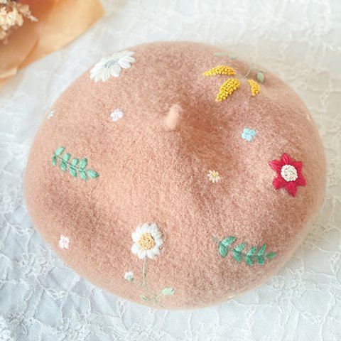  【即納】みちくさベレー（キャメル）　～手刺繍のベレー帽～