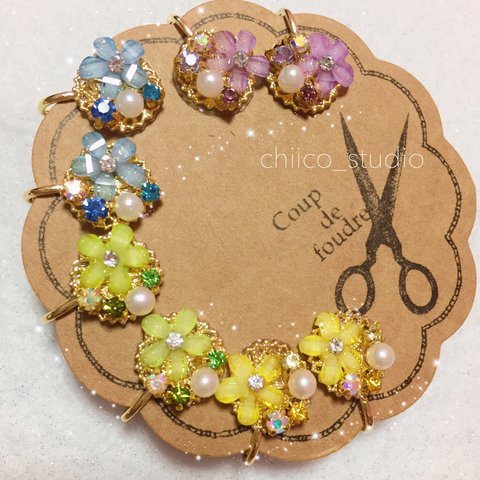 お花のビジューピアス、イヤリング