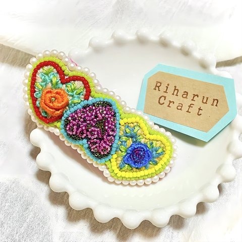 no.19 トリプルハートのカラフルヘアクリップ 刺繍 ビーズ パール お花