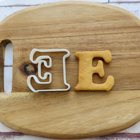 アルファベット【E】  タイプライター風 クッキー型
