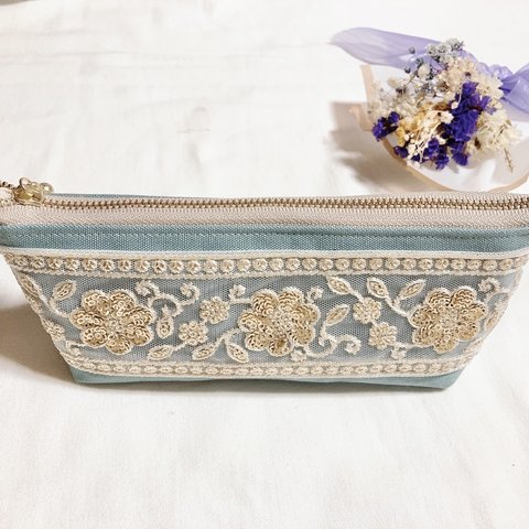 B級品　インド刺繍ペンケース　インド刺繍マチ付きペンケース　マチ付きペンケース　インド刺繍　インド刺繍筆箱　筆箱　ペンケース　ペンポーチ　インド刺繍ペンポーチ　文具　文房具入れ　ポーチ　クリスマス