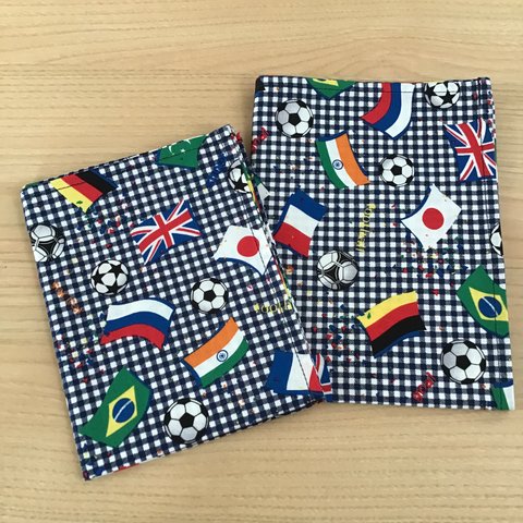 生地入荷‼️【サイズ変更可能】 ランチョンマット 紺色 チェック サッカー ⚽️ 国旗 旗 🚩 男の子 小学校 