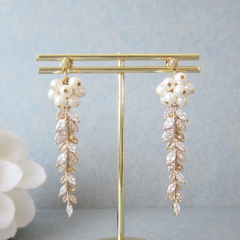 Pearl flower earring／pierce *3638*