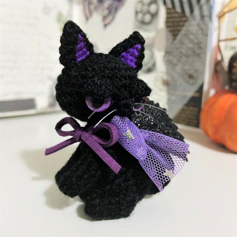 ハロウィン🎃デビルやさぐれ黒猫☆あみぐるみ♡キーホルダー・ストラップ・ボールチェーン