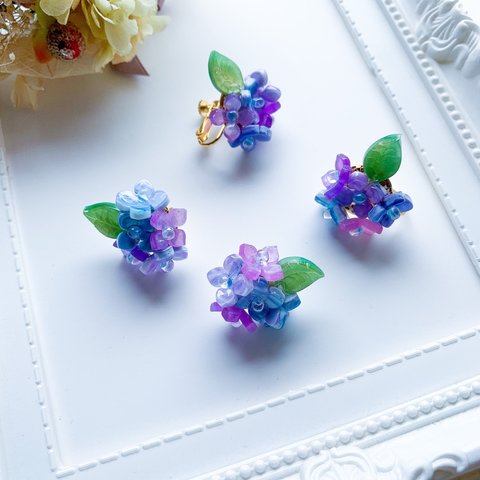 紫陽花のイヤリング