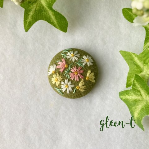 [再販]コスモス🌸ミニ刺繍ブローチ(ヘアゴム可)