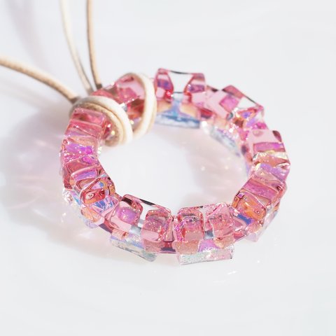 【Premium】光るガラスの輪『オーロラリング【桜】』ネックレス 【紐の色、長さ選べます】【受注制作】≪送料無料≫