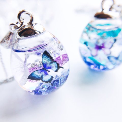 mystic purple 紫陽花とモルフォ蝶のガラスドーム ネックレス 