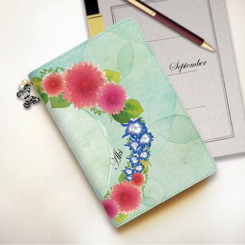 【名入れオーダー】9月　誕生花のタブレットケース　Mサイズ　蝶チャーム付き