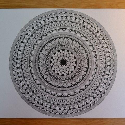 270mm×380mm　手書きmandala