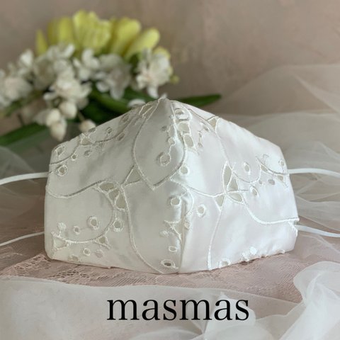 シルク❤️イタリア製ハートの花びらエンブロイダリー❤️スワロフスキー不織布カバー透けるか選べる❤️結婚式　リゾート
