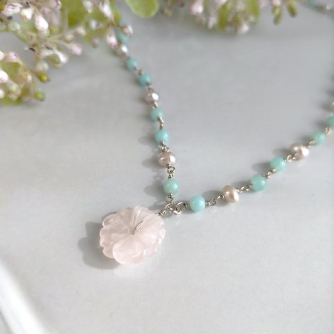 マーガレットローズクォーツのネックレス　-rose quartz marguerite necklace-