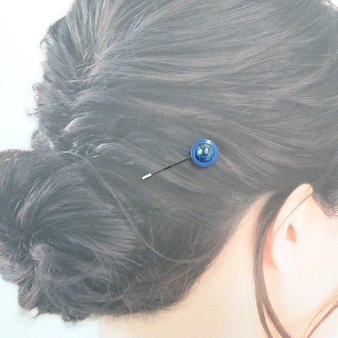 シェルパーツの入ったボタンのヘアピン 