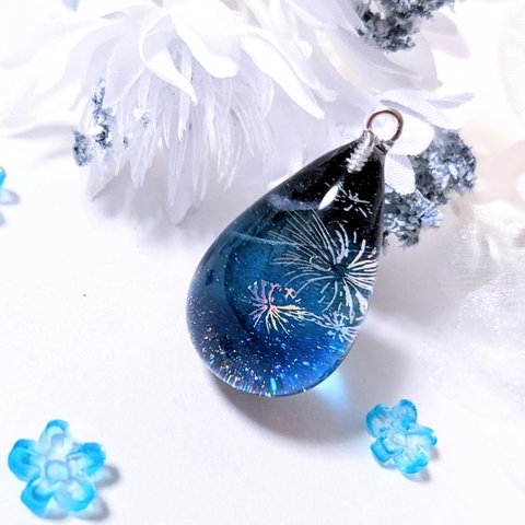 花火と流れ星　ネックレス　チャーム　レジン　花火　流れ星　キーホルダー　ストラップ　