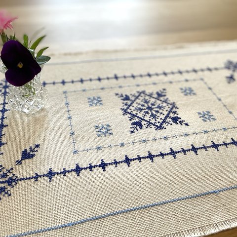 モロッコ刺繍　テーブルマット