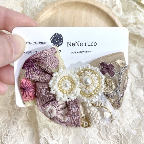 SALE【ヘアクリップ】ビーズ刺繍とインド刺繍リボン