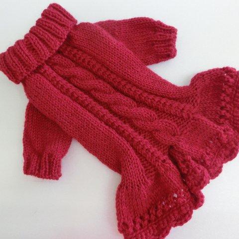 №635　送料無料　犬のセーター　真っ赤な長袖ワンピース