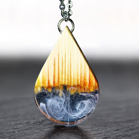 【送料無料】White Nature/Pendant　ウッドレジンジュエリー