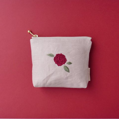 《名入れ》薔薇＊リネンの手刺繍ファスナーポーチ(マチ付き)