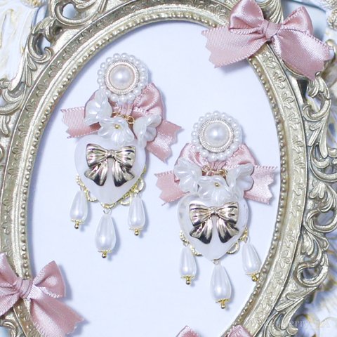 Lace rococo ribbon【ロリィタ/ロリータ　ハート　ガーリー　ロマンチック　バレンタイン　リボン　パール　ピアス／イヤリング】