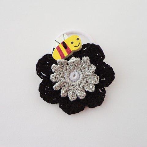 可愛いハチのお花のヘアゴム⑯黒(ブラック)